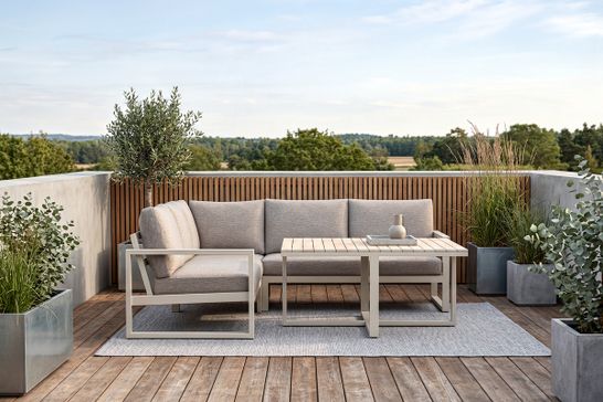 Scandinavische tuinstijl dakterras met Orleans loungeset