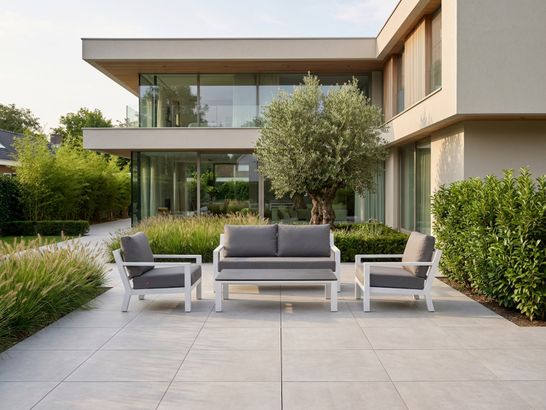 Minimalistische tuinstijl met Timber loungeset in wit aluminium