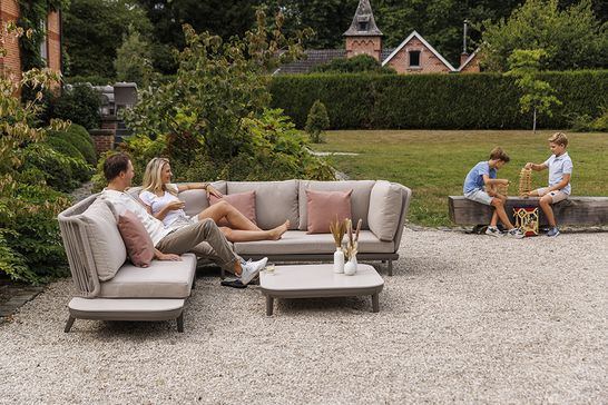 Alpes loungeset met taupe aluminium frame en boucle kussens