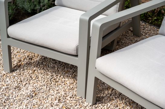 Tuinmeubelen voor in de kleine stadstuin van Life Outdoor Living