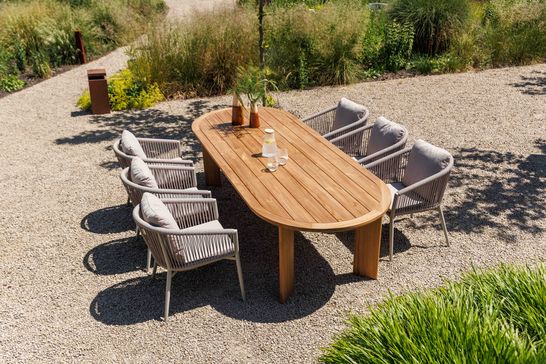 Andalucia garden set with oval teak table