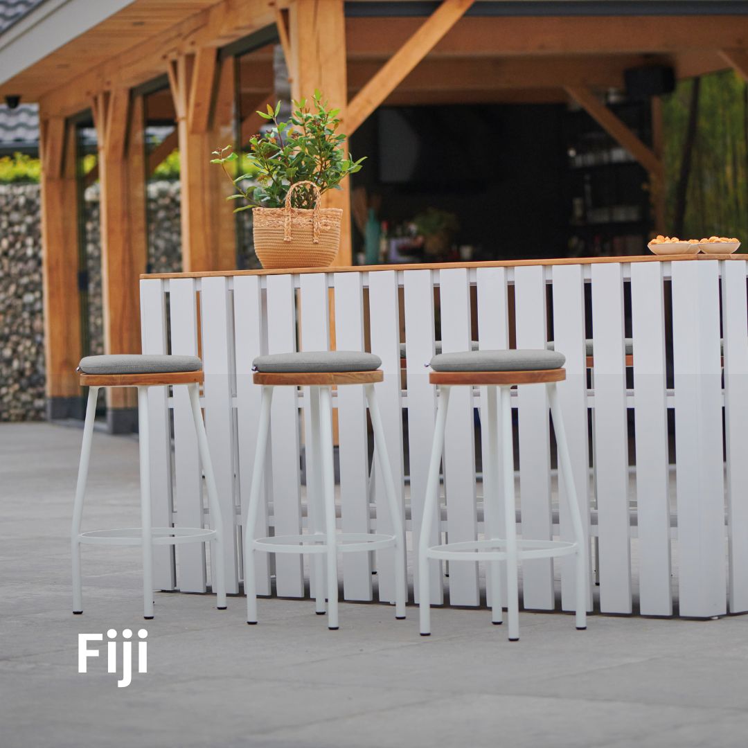Fiji bar table