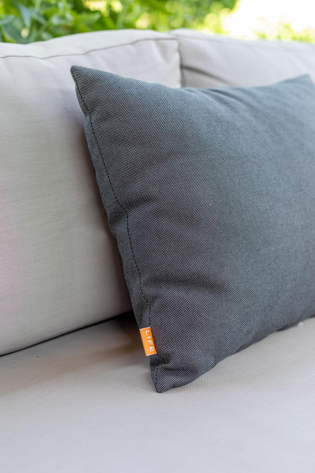 Klantverhaal - royale tuin van Hilaire en Astrid