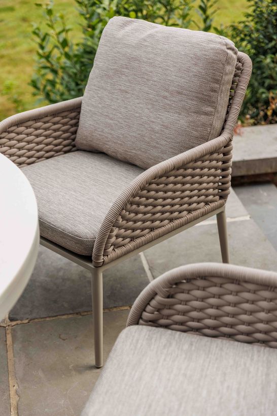 Lima low dining set met ronde tafel in beige aluminium
