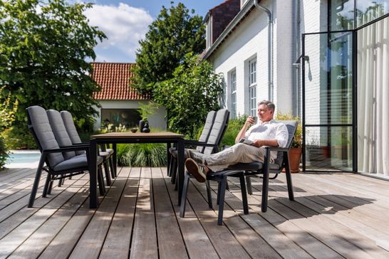 Concept dining set rechthoekig lava aluminium met teakhouten blad